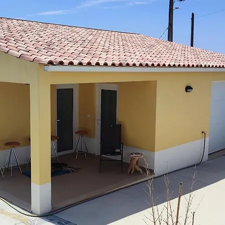 Apartment 2P Kyrios Arts Atelier With Use Of Private Pool
