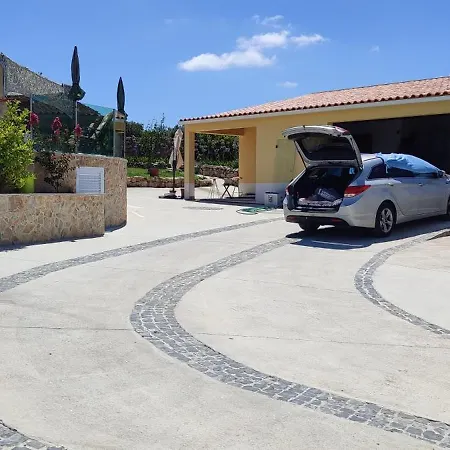 דירה Kyrios Arts Atelier With Use Of Private Swimming Pool *