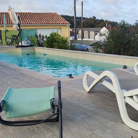 Kyrios Arts Atelier With Use Of Private Swimming Pool * Carrascal (Leiria)