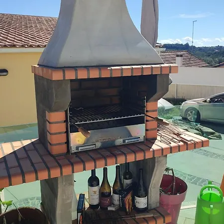 Kyrios Arts Atelier With Use Of Private Swimming Pool *