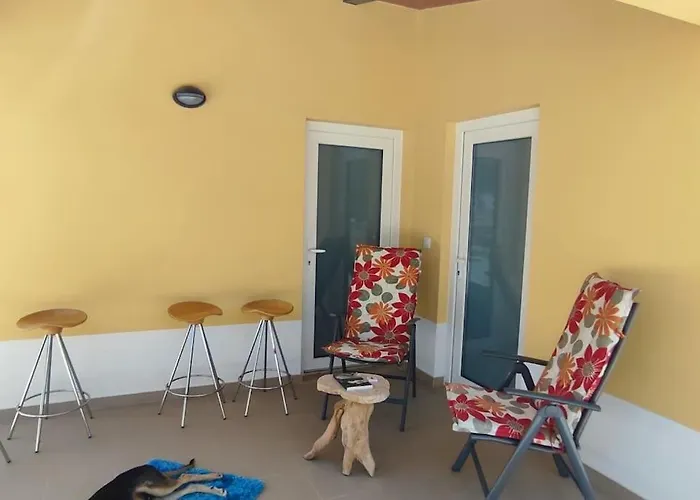 Kyrios Arts Atelier With Use Of Private Swimming Pool *